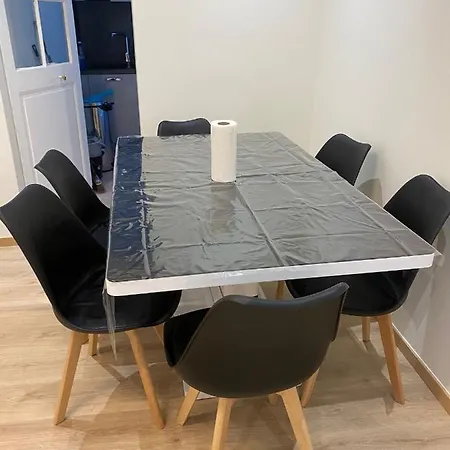 Grand F4 De 71m2 Pour 6 Personnes En Plein Centre