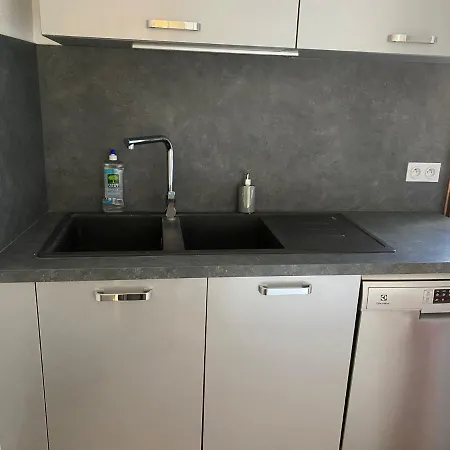 Grand F4 De 71m2 Pour 6 Personnes En Plein Centre * Arpajon
