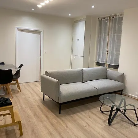 Grand F4 De 71m2 Pour 6 Personnes En Plein Centre * Arpajon