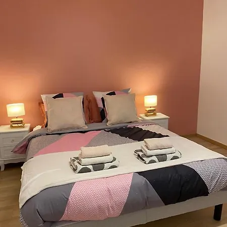 Grand F4 De 71m2 Pour 6 Personnes En Plein Centre *